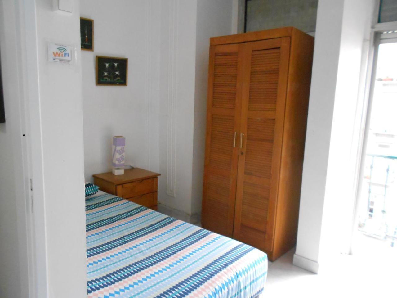 Crescent Albergue *