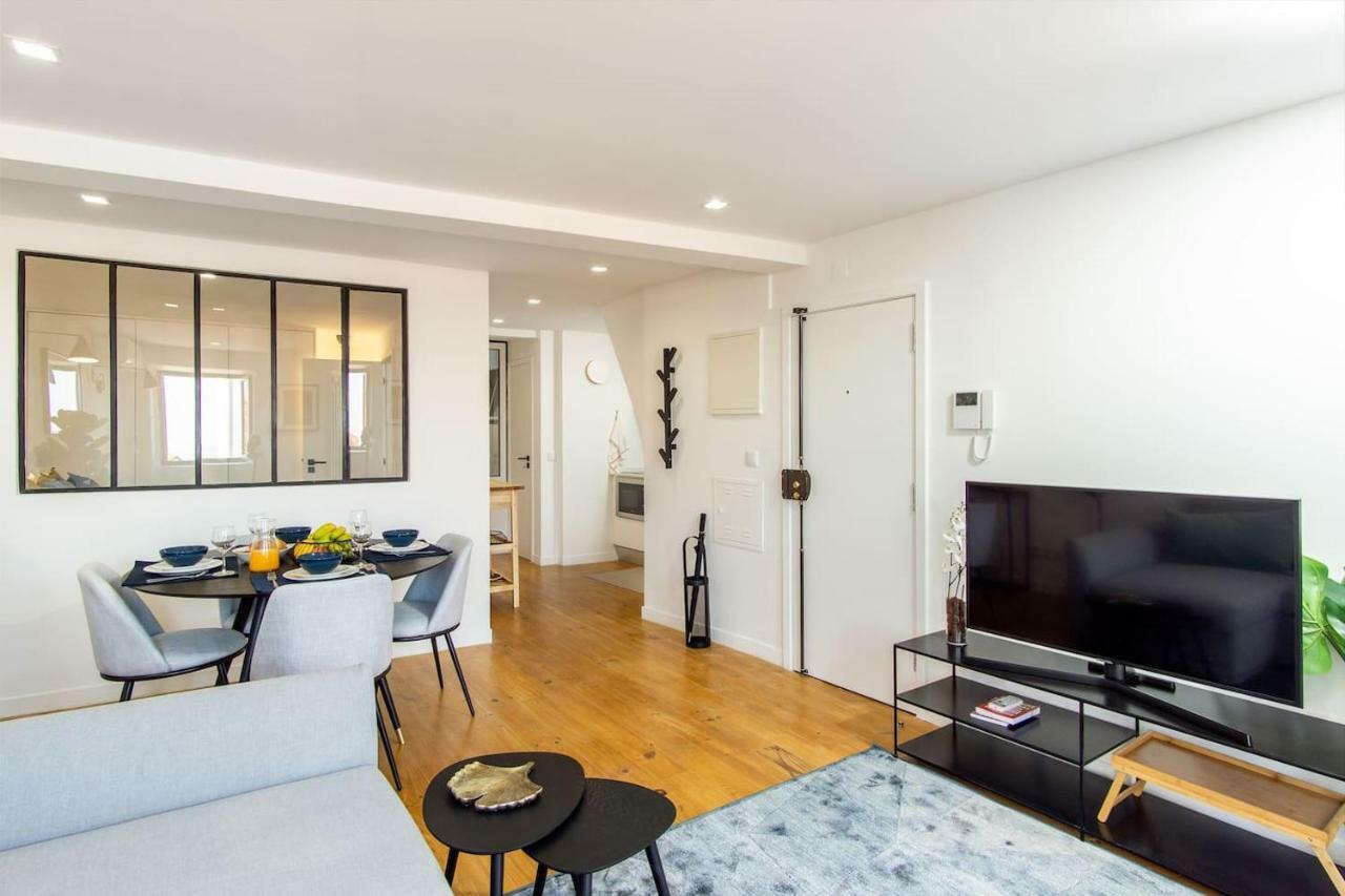 Lovelystay - Turquoise River View I * Lisboa