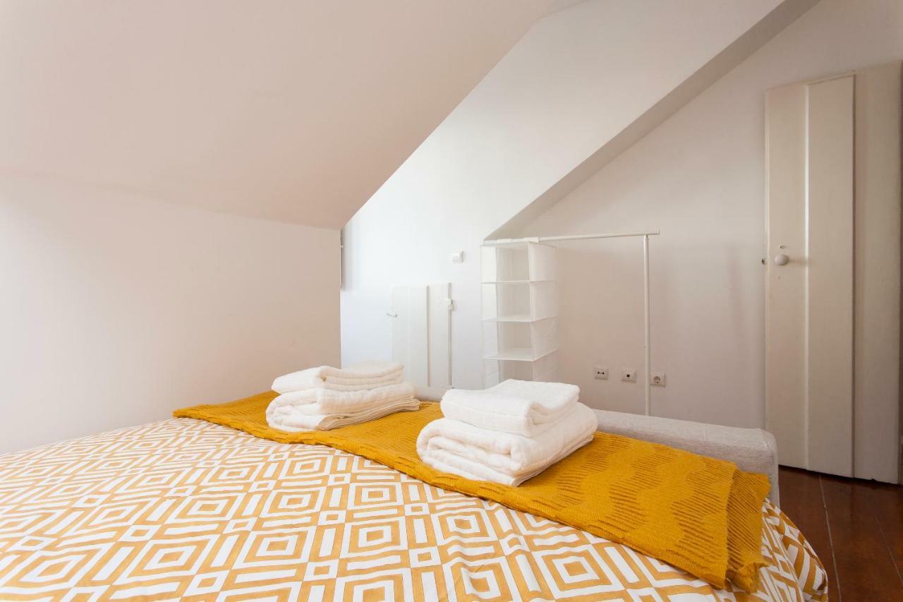 Apartamento Bairro Alto-chiado 2 Bdr Beautifull View *