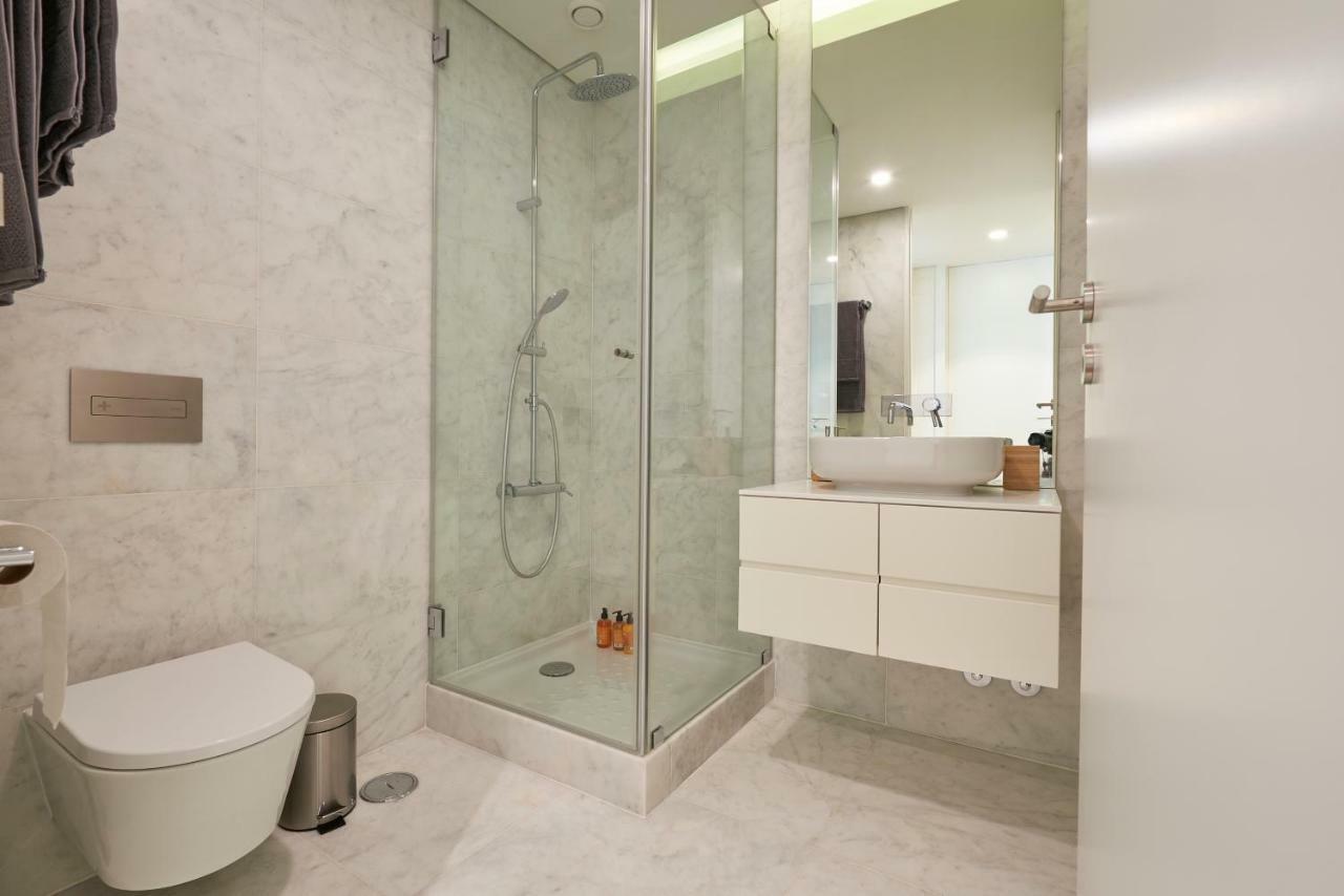 Apartamento R.sampaio 28 *