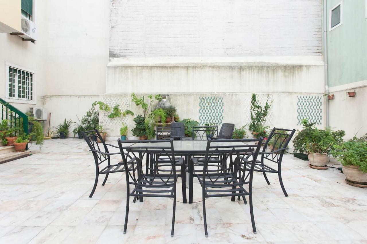 Sunny Terrace *