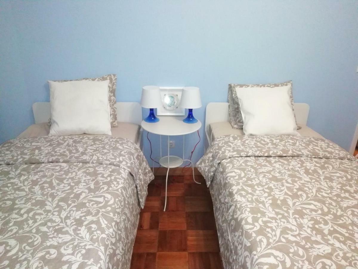 Pensión Apartament's Veiga Tejo