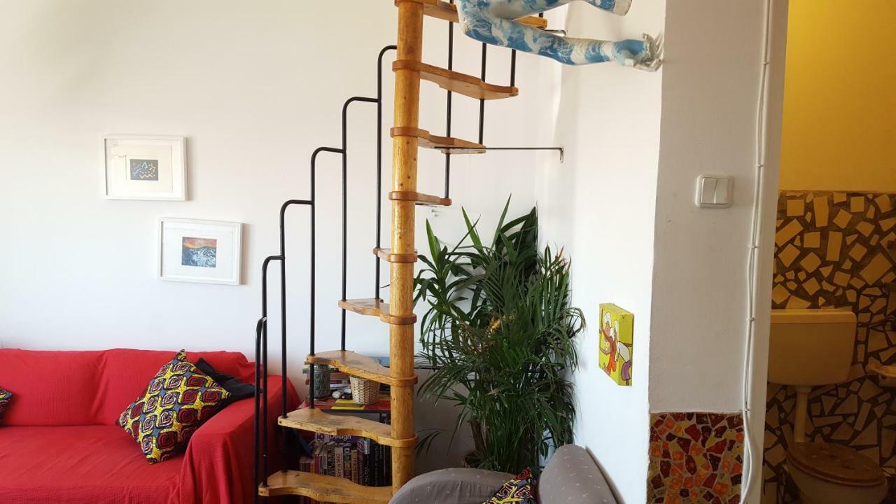 Calçada Dos Barbadinhos, N. 237, 2º Esq. Apartamento Lisboa