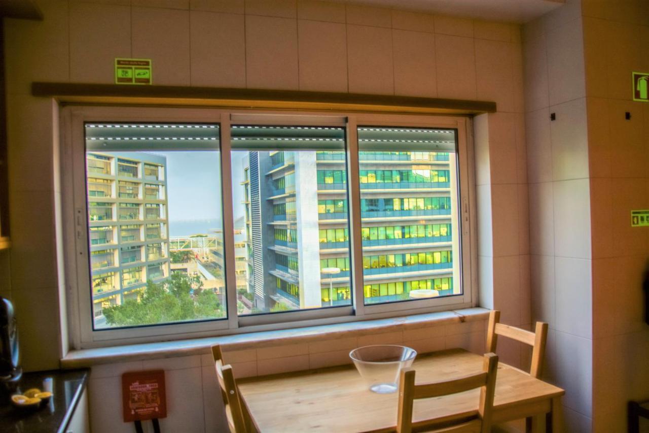 Apartamento Orient - Modern, Spacious And Sunny! By The River!