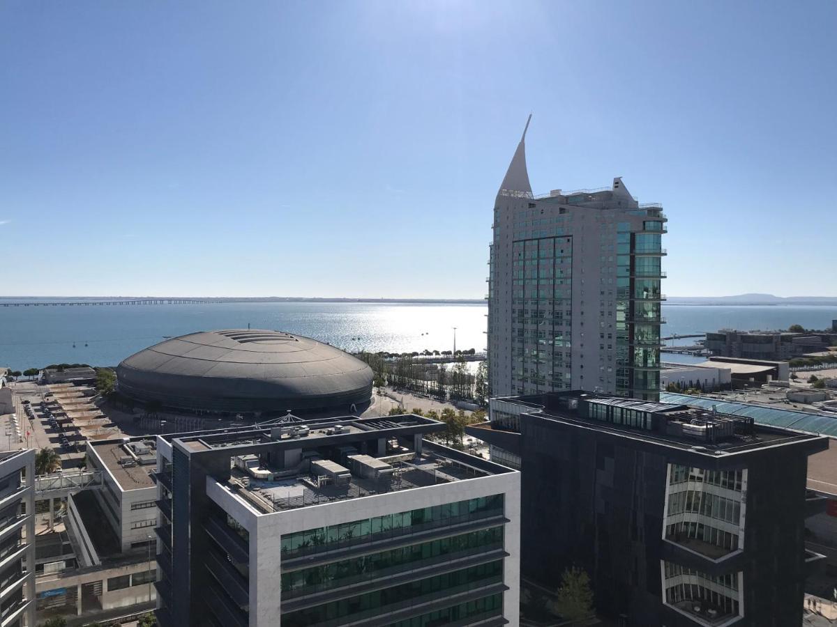 Apartamento Orient - Modern, Spacious And Sunny! By The River!