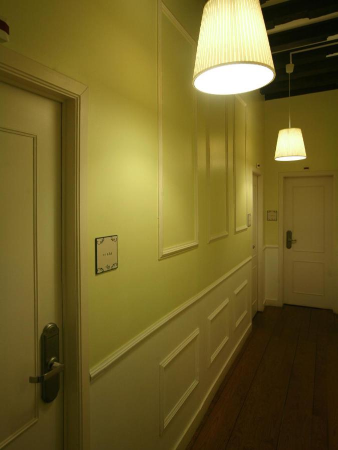 Hostal Travellers House - Lisboa