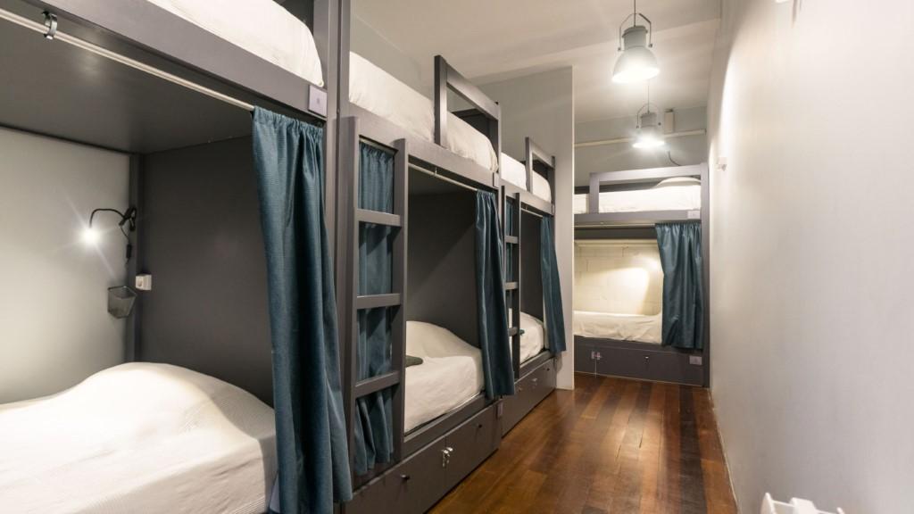 Back To Hostal Lisboa