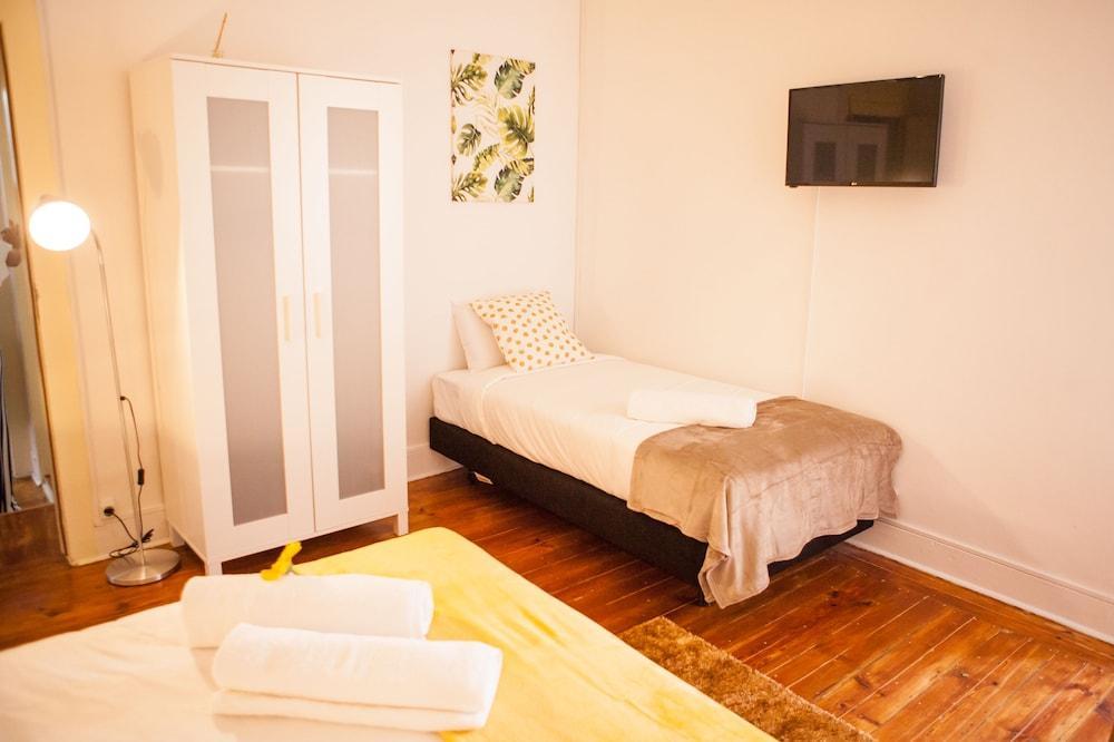 Lx Center Chiado Guest house Lisbon