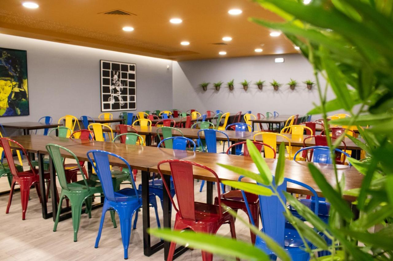 Hi Parque Nacoes - De Juventude Hostal *