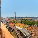 Whome | Premium River View Apartment