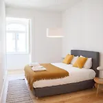 FLH Praça Comércio Wood Design Flat
