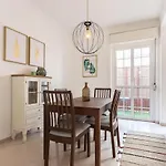 Principe Real Balcony By Homing