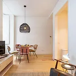 Modern 1Bdr In Downtown Lisbon By Lovelystay