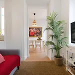 Charming Apartment For A Great Stay In Lisbon