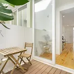 Whome Chic 1-Bed W/ Patio Perfect To Explore Lisbon