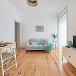 Sunny Apartment With Balcony!