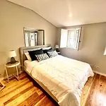 Discover Lisbons History - Stylish Apartment In Alfama
