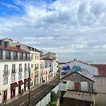 Discover Lisbons History - Stylish Apartment In Alfama