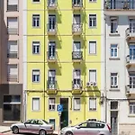 Spacious Apartment Near Saldanha