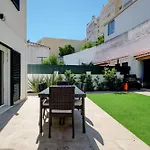 Comfortable Town House In Quiet Area By Lovelystay