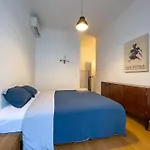 4 Rooms Home In Baixa