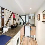 Alfama Home
