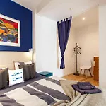 Alfama III - French Balcony And Smart Check-In