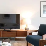 Stunning Property With Balcony By Lovelystay