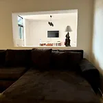 Retreat Villa, Full Amenities, Up To 40Ppl