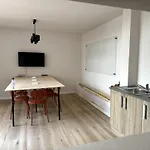 Retreat Villa, Full Amenities, Up To 40Ppl