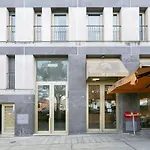 Modern 2Bdr Flat In The City\'S Heart!