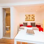 Lisbon Low Cost Apartments
