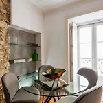 Living Bairro Alto II