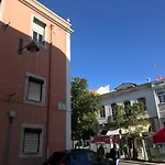 Excellent Apartment In Lisbon