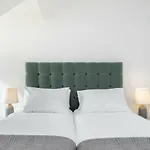 Velvet Dream Apartment