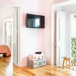Altido Chic 1Br Apt With Balcony Close By Graca Viewpoint And Tram Stops
