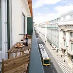 Joivy Downtown Deluxe Apartments