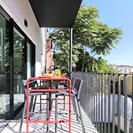 Avenida Premium By Homing