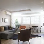 FLH Campo de Ourique Bright Apartment