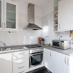 Liberty Penthouse Three-Bedroom Apartment - By Lu Holidays