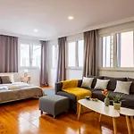 Hola Lisbon Suites