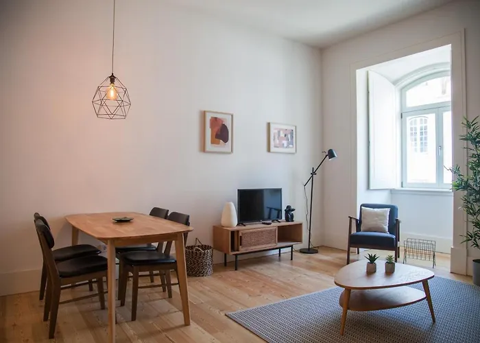 FLH Praça Comércio Wood Design Flat