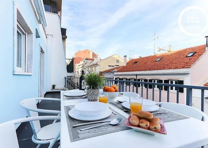 Estrela Terrace By Homing