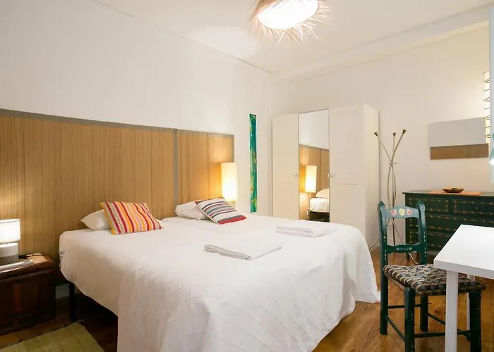 Principe Real Beautiful View 3 Bedrooms Flat!