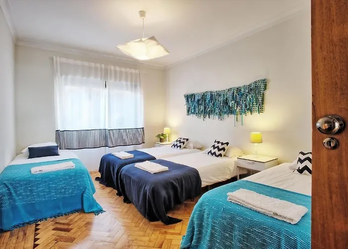Studio Fuer 20 Personen In Lissabon, Regio De Lisboa Costa De Lisboa