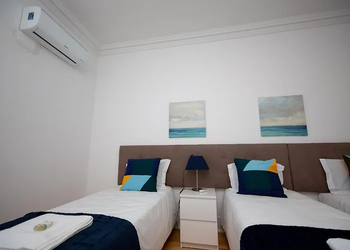 Inn-Chiado Boulevard Guest House