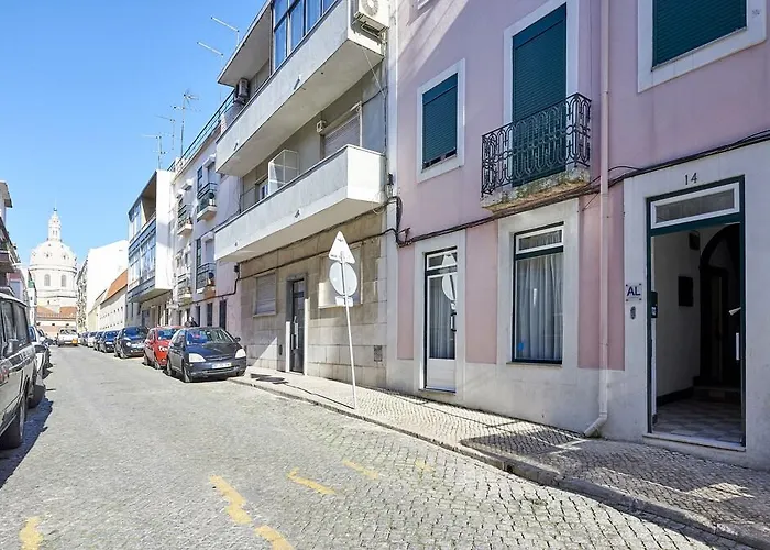 Discovery Apartment Estrela