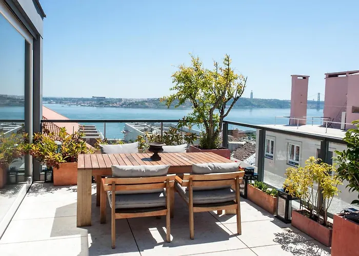 Lisbon Chiado Penthouse