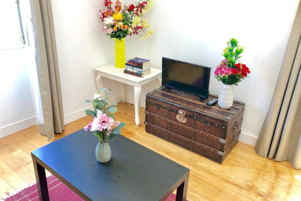 32 2 - Heart Of Private Apartment, Bairro Alto Apartment Lisbon