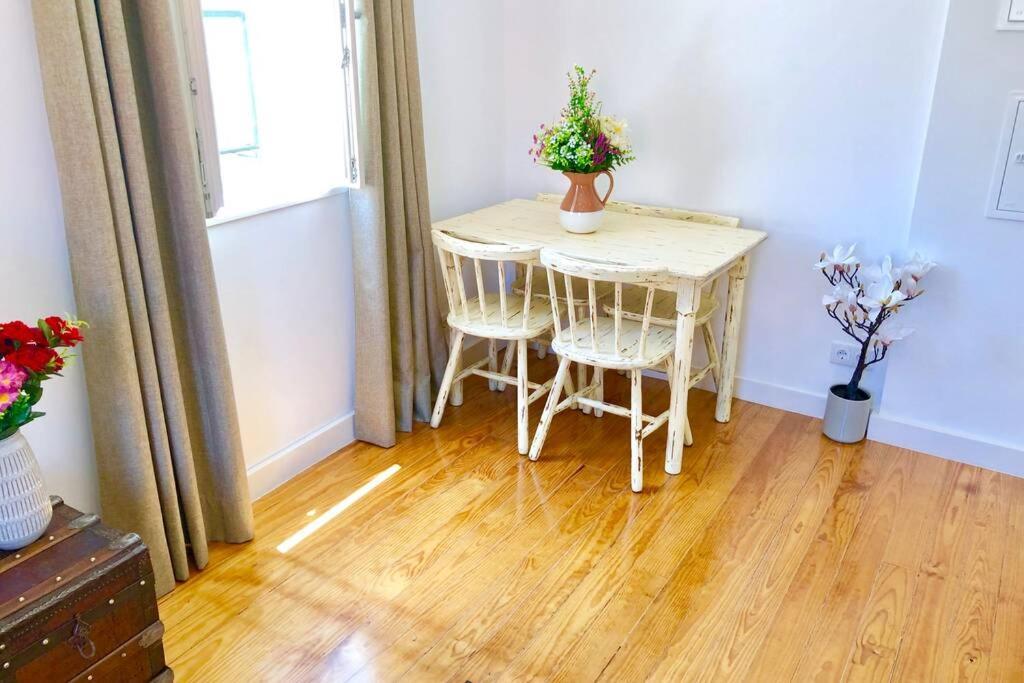 Apartment 32 2 - Heart Of Private Apartment, Bairro Alto *